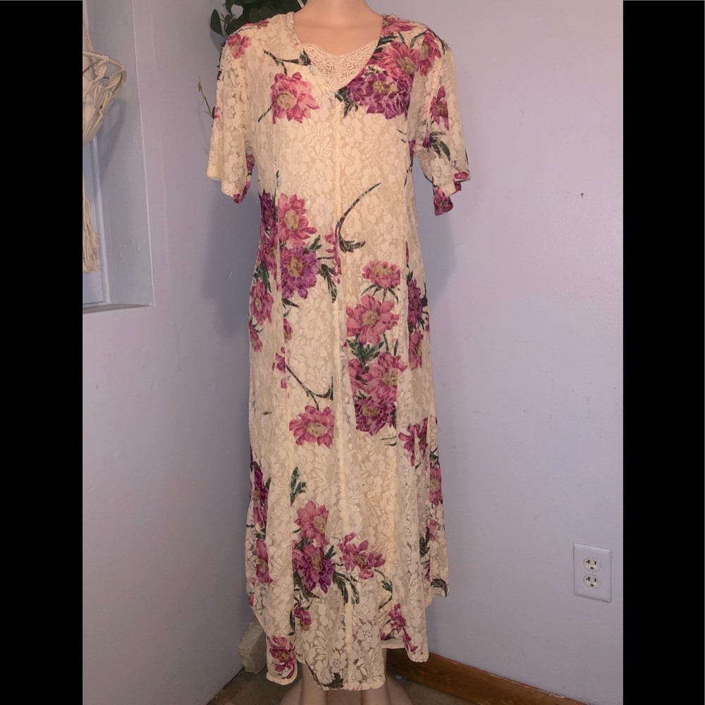 Vintage Starina Floral Lace Dress Woman’s size Large Aline Ivory short sleeve co